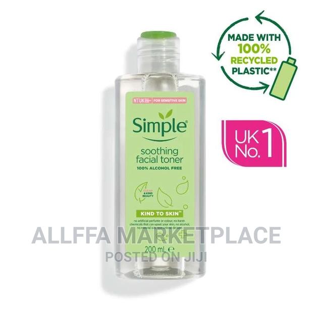 Simple Soothing Facial Toner 200ml · Photo 4