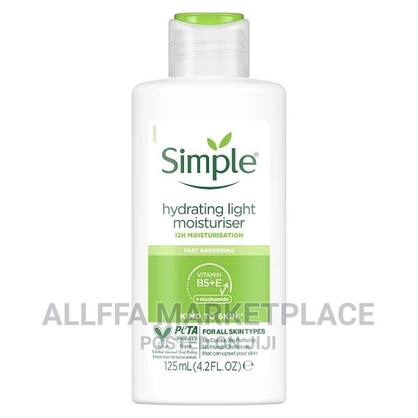 Simple Hydrating Light Moisturiser 125ml · Photo 2