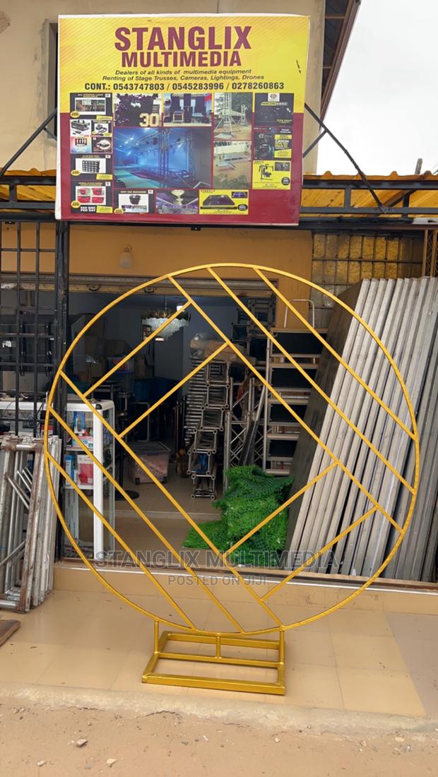 7 Feet by 7 Feet Circular Backdrop , for Sales and Rentals · Photo 2