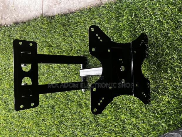 Corner Wall Mount 14”-43 · Photo 2