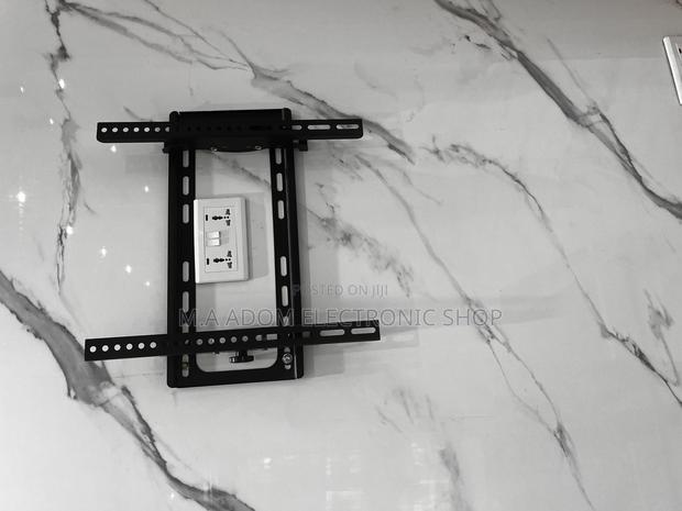 Tilt Your Tv Up Down With This Mount 32 -65inchs · Photo 2