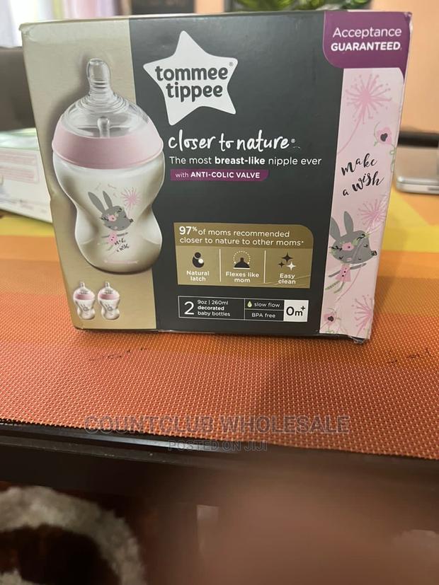 Tommee Tippee Closer to Nature 2-Pack Anti-Colic Bottle · Photo 2