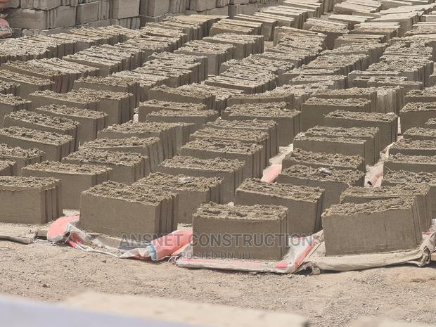 Hollow Blocks Made of Sand · Photo 2
