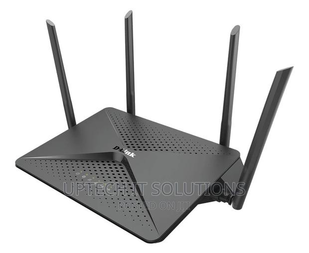 D-Link Ac1200 Wi-Fi Gigabit Router · Photo 2