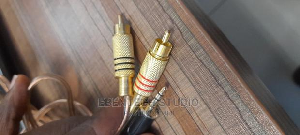 RCA Phono To 3.5mm Aux Stereo Audio Cable · Photo 1
