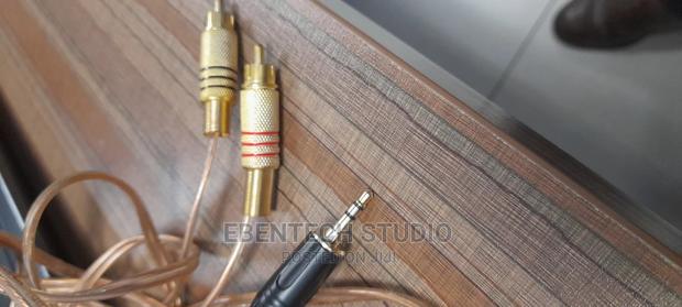 RCA Phono To 3.5mm Aux Stereo Audio Cable · Photo 3
