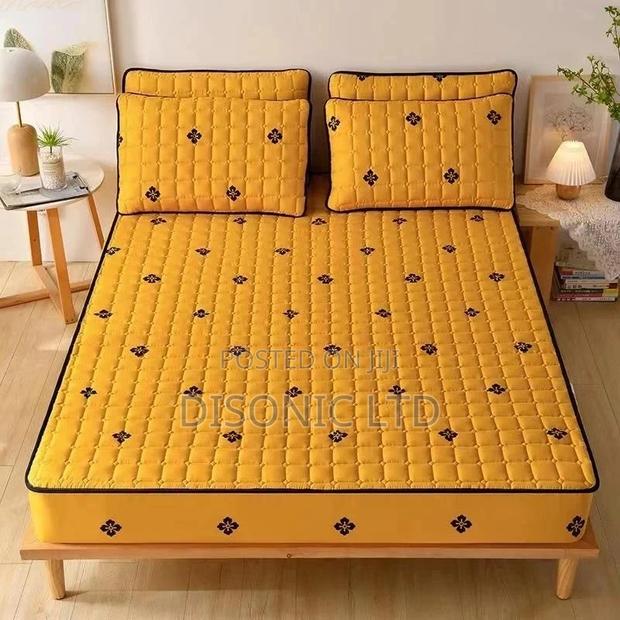 Waterproof Mattress Cover · Photo 4