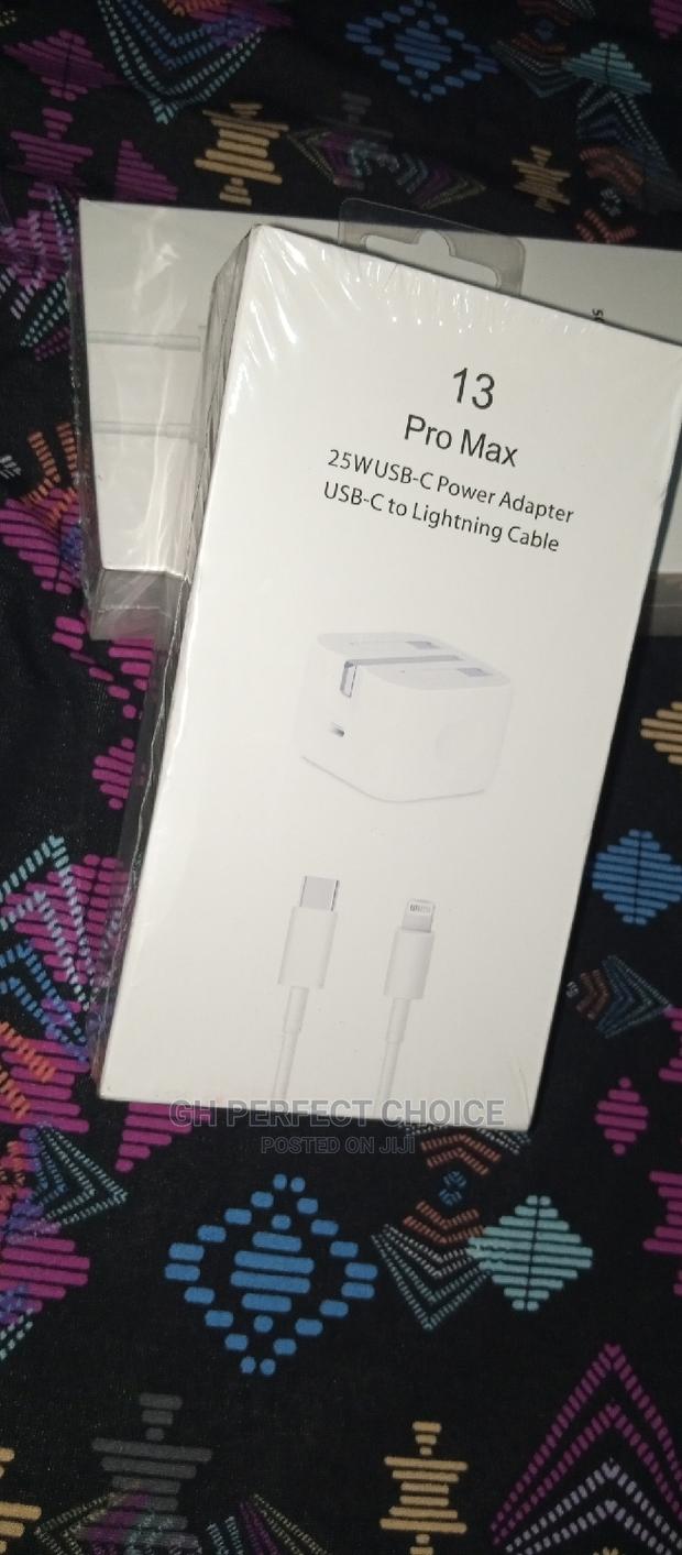 F Charger Type C iPhone Charger 25w · Photo 1