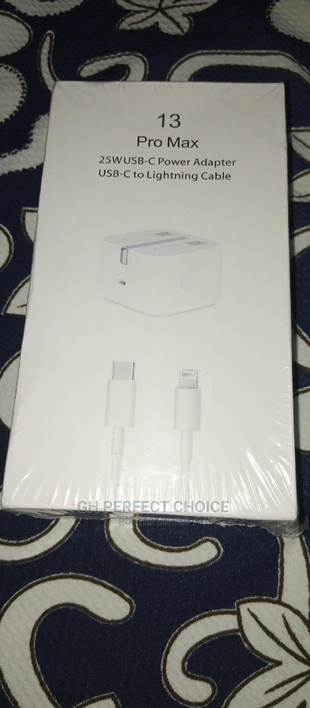 25W Type Fast iPhone Charger · Photo 1