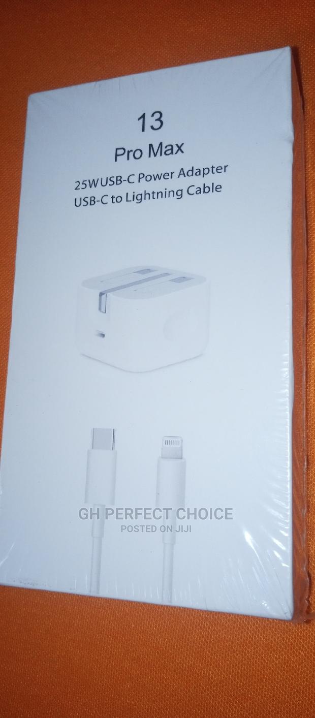 Special Type C iPhone Fast Charger 25w · Photo 1