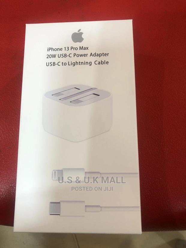 Original iPhone Chargers From America in Stock