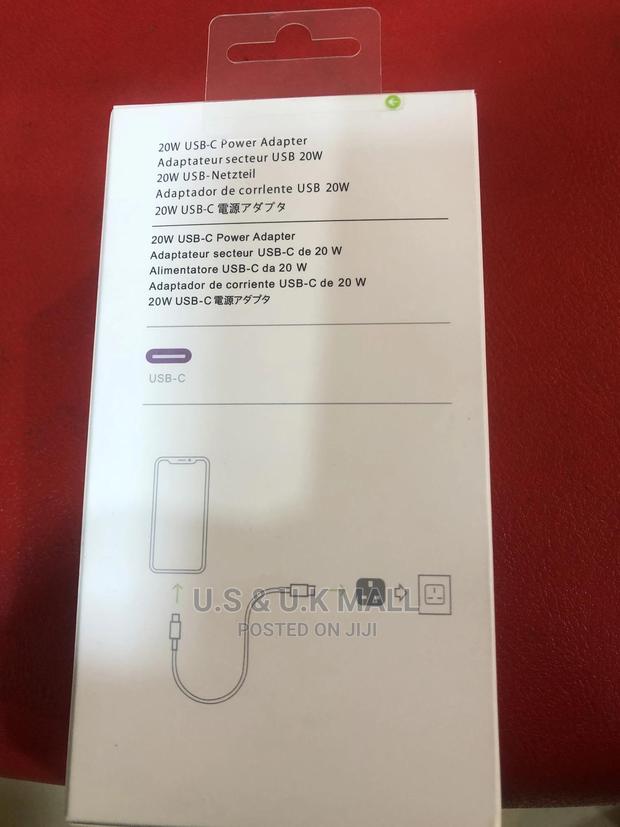 Original iPhone Chargers From America in Stock photo 2