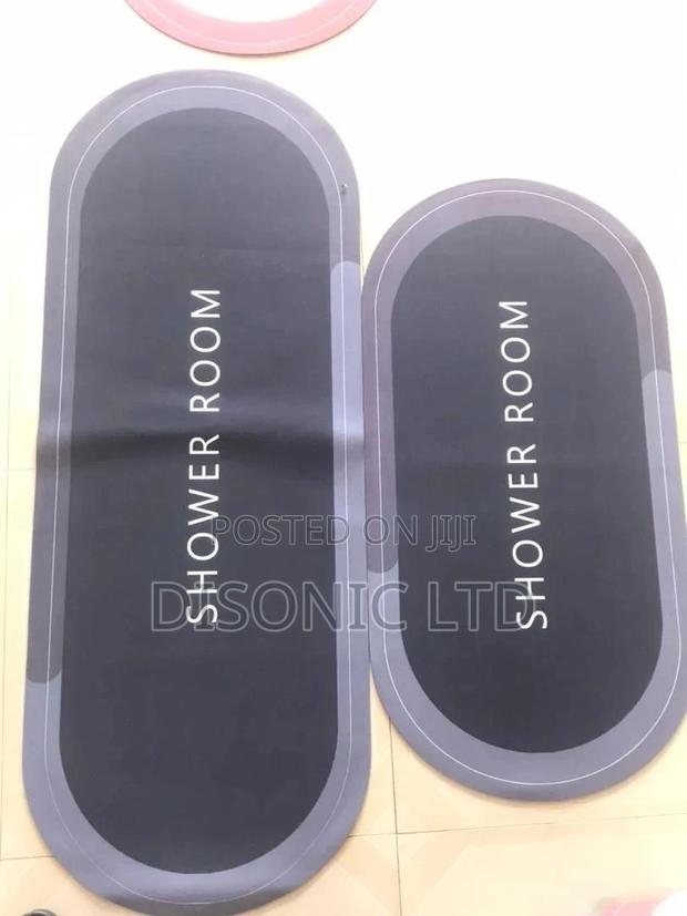 Water Absolvant Bathroom Door Mats · Photo 2