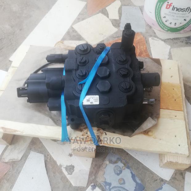 JCB 3cx /4cx Brand New Control Block · Photo 4