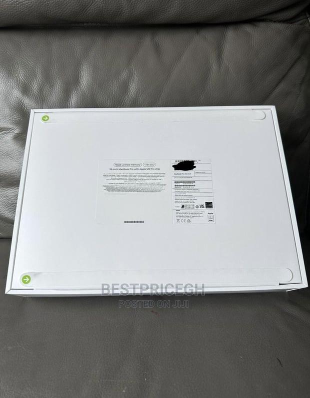 New Laptop Apple MacBook Pro 2023 M2 16GB Apple M2 SSD 1T · Photo 4