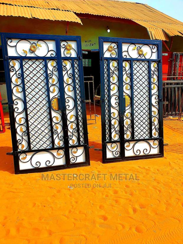 Metal Gate Modern Design/Double Gate · Photo 2