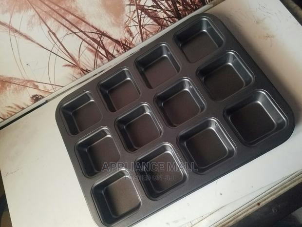 Square Cup Cake Tin 12 Holes photo 4