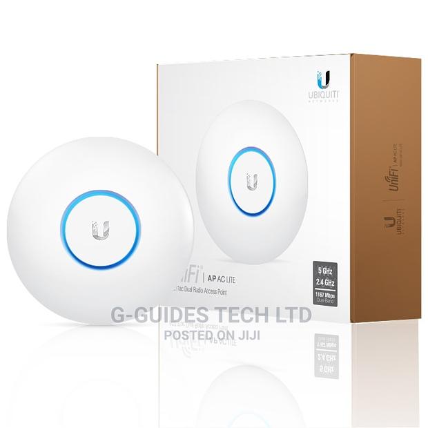 Ubiquiti Unifi AC Lite 802.11ac Dual Radio Access Point · Photo 2