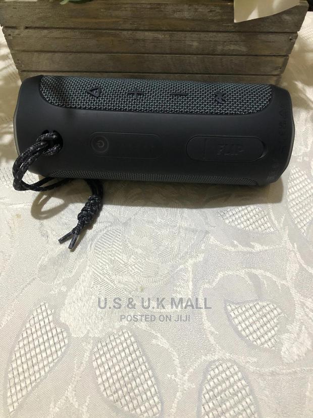 Preowned JBL Flip Essential 2 Bluetooth Speaker In Stock photo 7