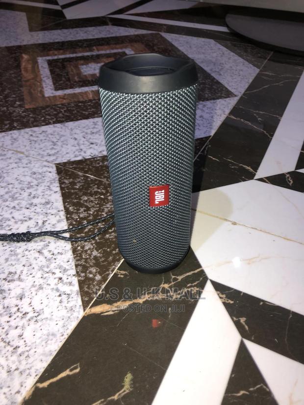 Preowned JBL Flip Essential 2 Bluetooth Speaker In Stock photo 9