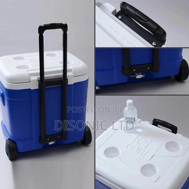 Igloo Ice Chest · Photo 2