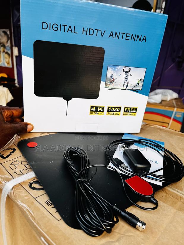 Ultra /FHD 1080p Indoor Antenna With Power Booster · Photo 2