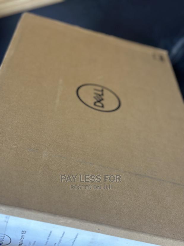 New Laptop Dell Inspiron 15 12GB Intel Core I5 SSD 512GB · Photo 4