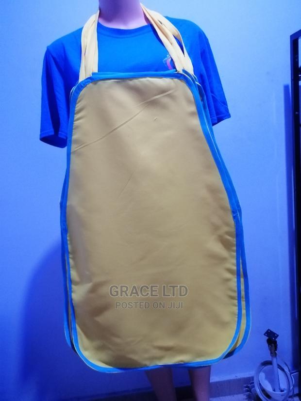 Plain Apron · Photo 4