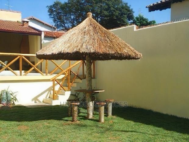 Simple Hut · Photo 2