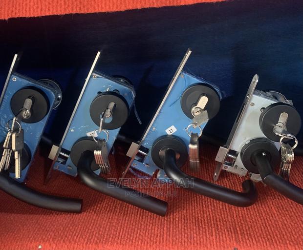 Separate Lock (Black) · Photo 4