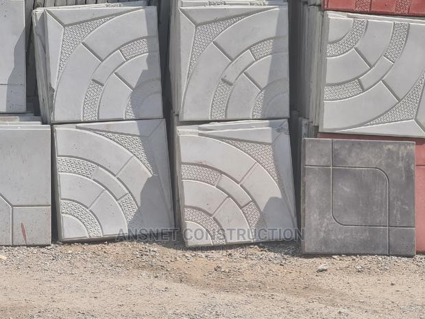 Outdoor Tiles · Photo 2