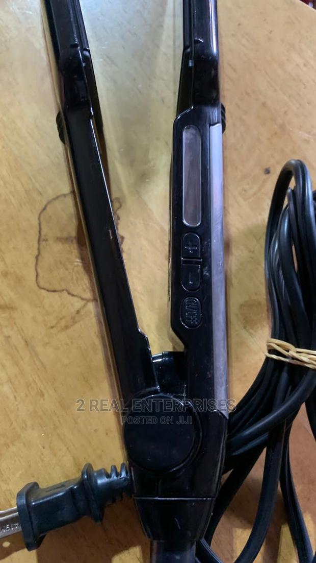 Infinitpro Hair Straightener · Photo 4