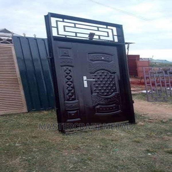 Modern Metal Gate | Quality Main Entrance Gate for Sale · Photo 2