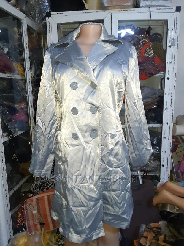 Used Summer Coat · Photo 4