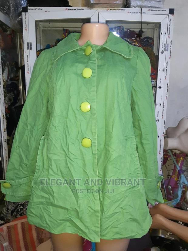Used Summer Coat · Photo 3