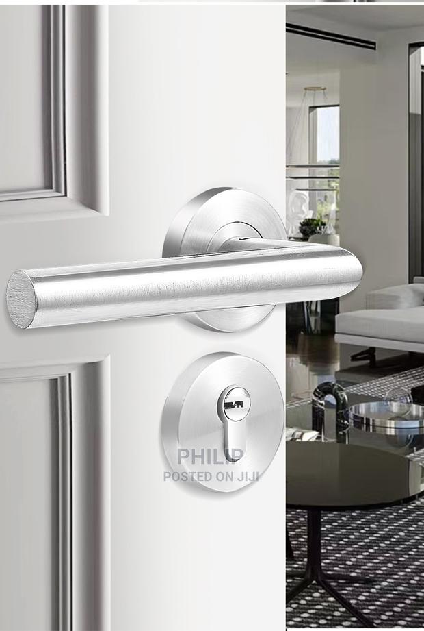 Door Lock Rosette Styled( De Great Keyes)