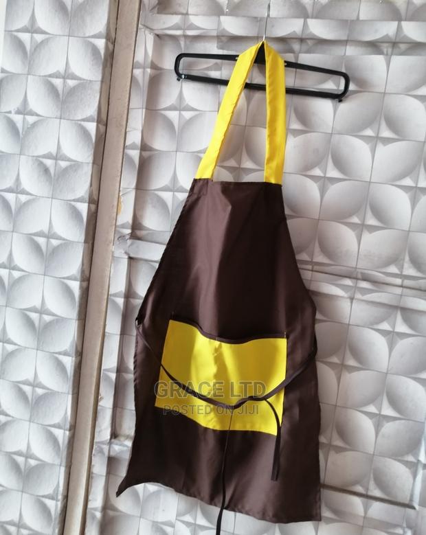 Plain Apron Ghana · Photo 3