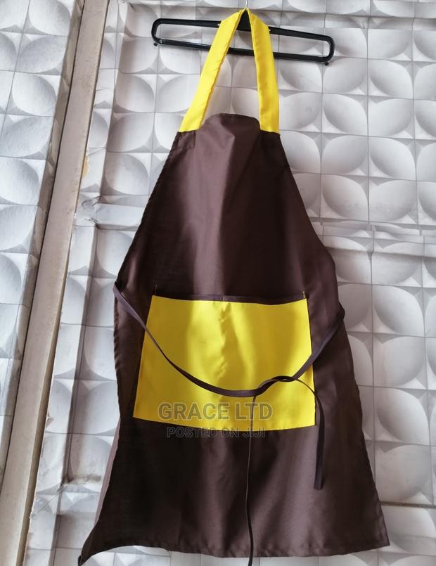 Plain Apron Ghana · Photo 4