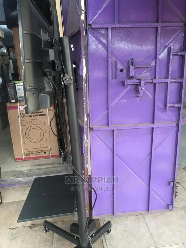 Mobile Movable Standing Tv Wall Mount · Photo 3