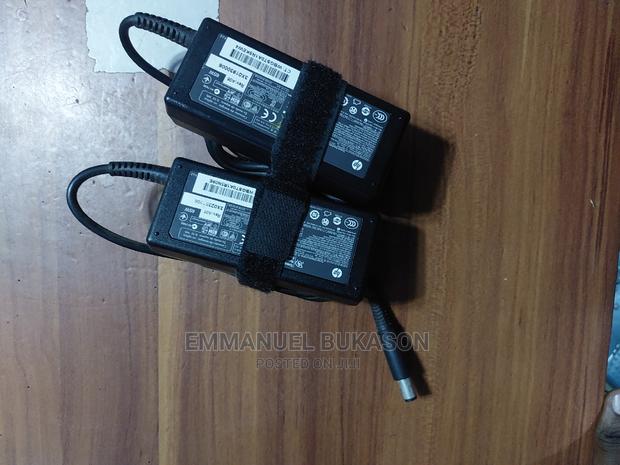 Original Hp Bigpin Charger · Photo 3