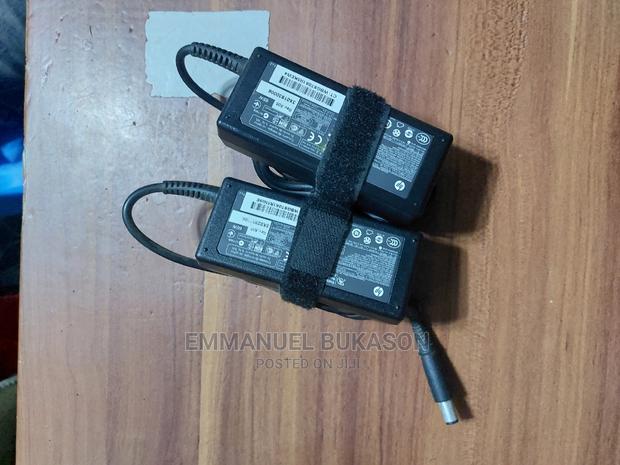 Original Hp Bigpin Charger · Photo 4