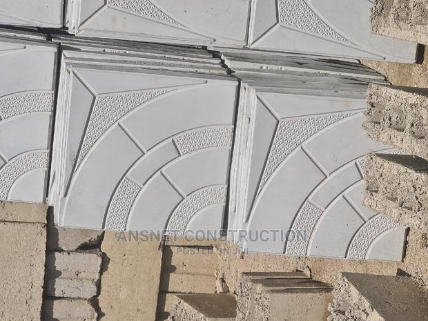 Outdoor Tiles for Driveway · Photo 2