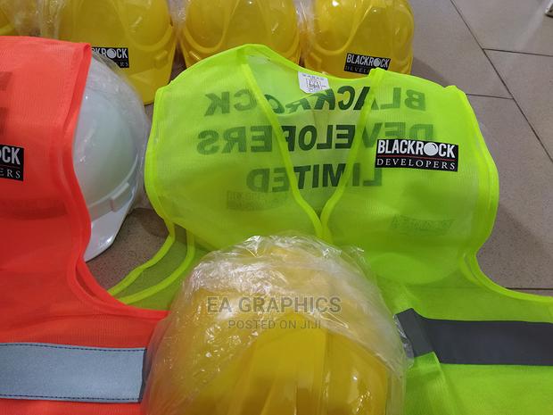 Reflector Vests and Safety Helmet Branding photo 6