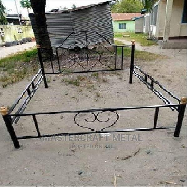 Single Metal Bed Frame