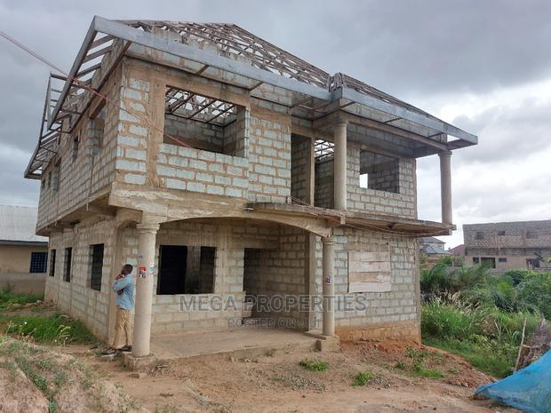 5bdrm House In Amasaman Adjen Kotoku For Sale · Photo 2