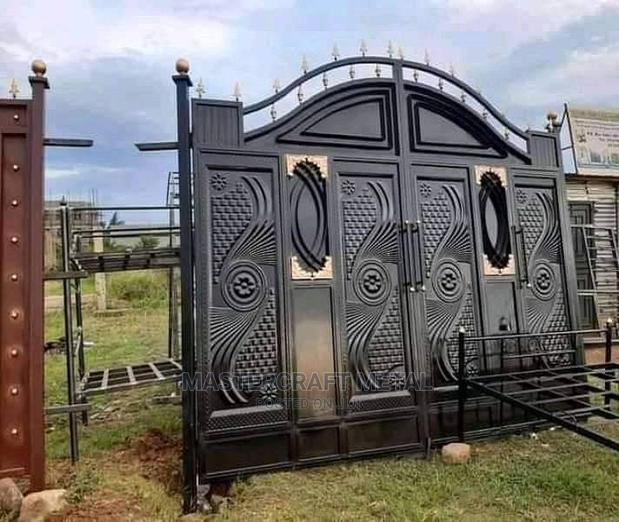 Modern Design Metal Gate for Sale · Photo 2