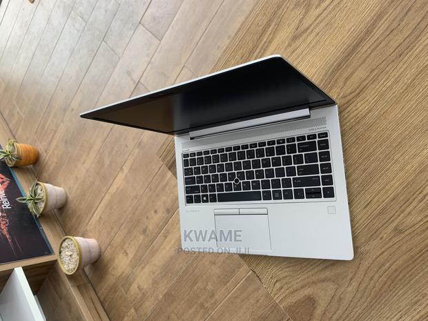 New Laptop HP EliteBook 745 G5 8GB AMD Ryzen SSD 256GB · Photo 4