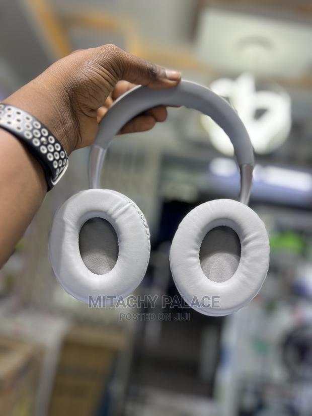 Bose Headset · Photo 4