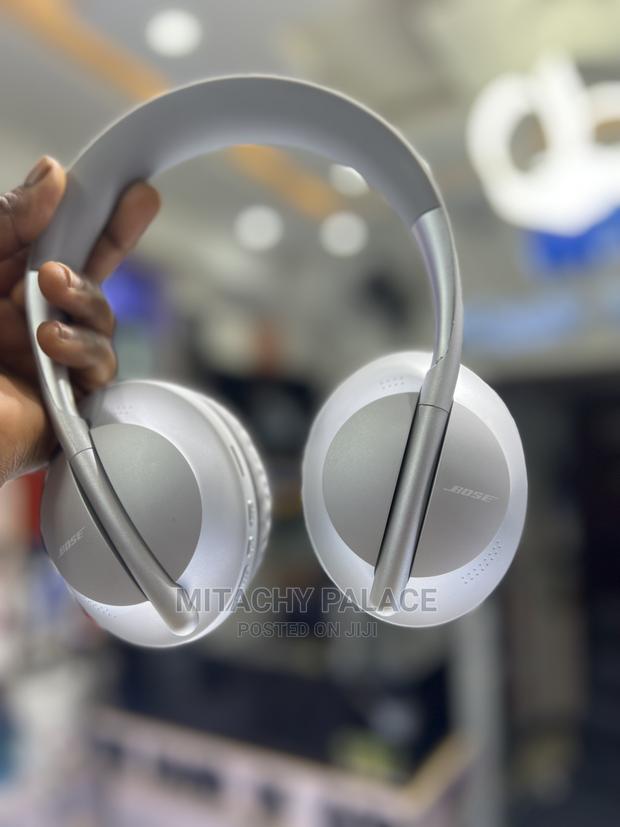 Bose Headset · Photo 2