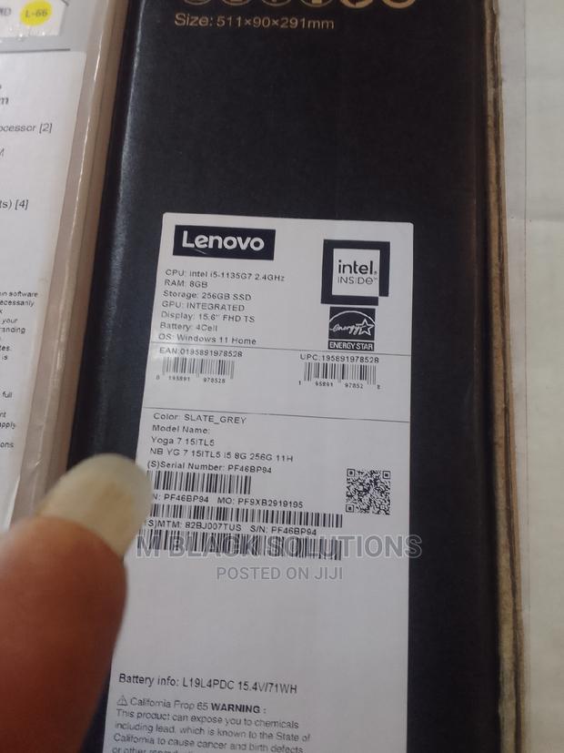 New Laptop Lenovo Yoga 700 8GB Intel Core I5 SSD 256GB · Photo 4